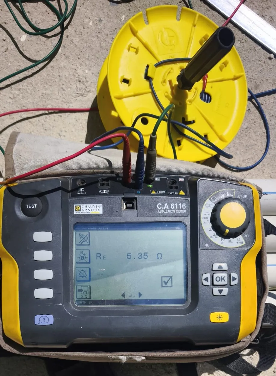Antalya topraklama direnci ölçümü: tesisat test cihazı ve ölçüm makarası ile üç noktalı toprak elektrodu ölçümü